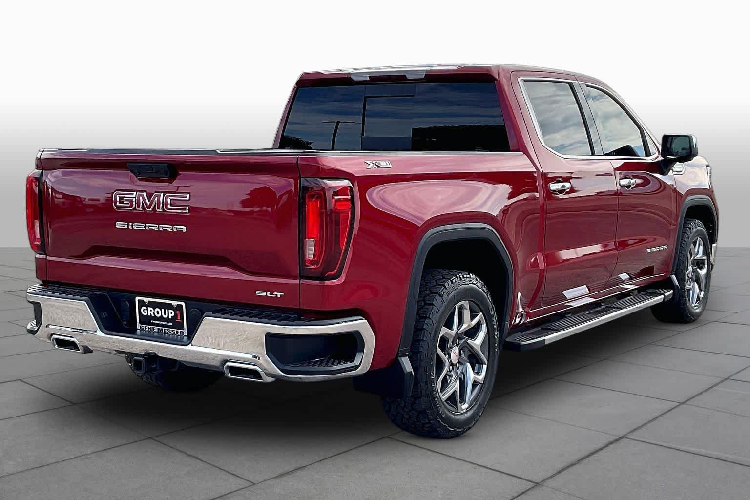 Used 2023 GMC Sierra 1500 SLT AWD/4WD image 12