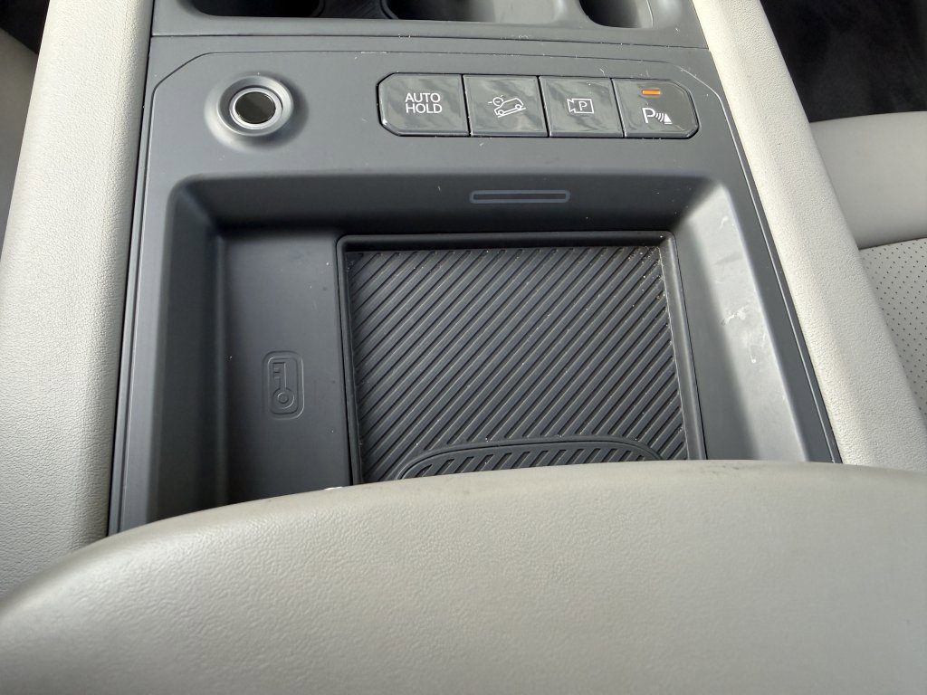 Used 2025 Kia EV9 Wind image 23