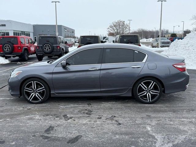 Used 2016 Honda Accord Touring image 8