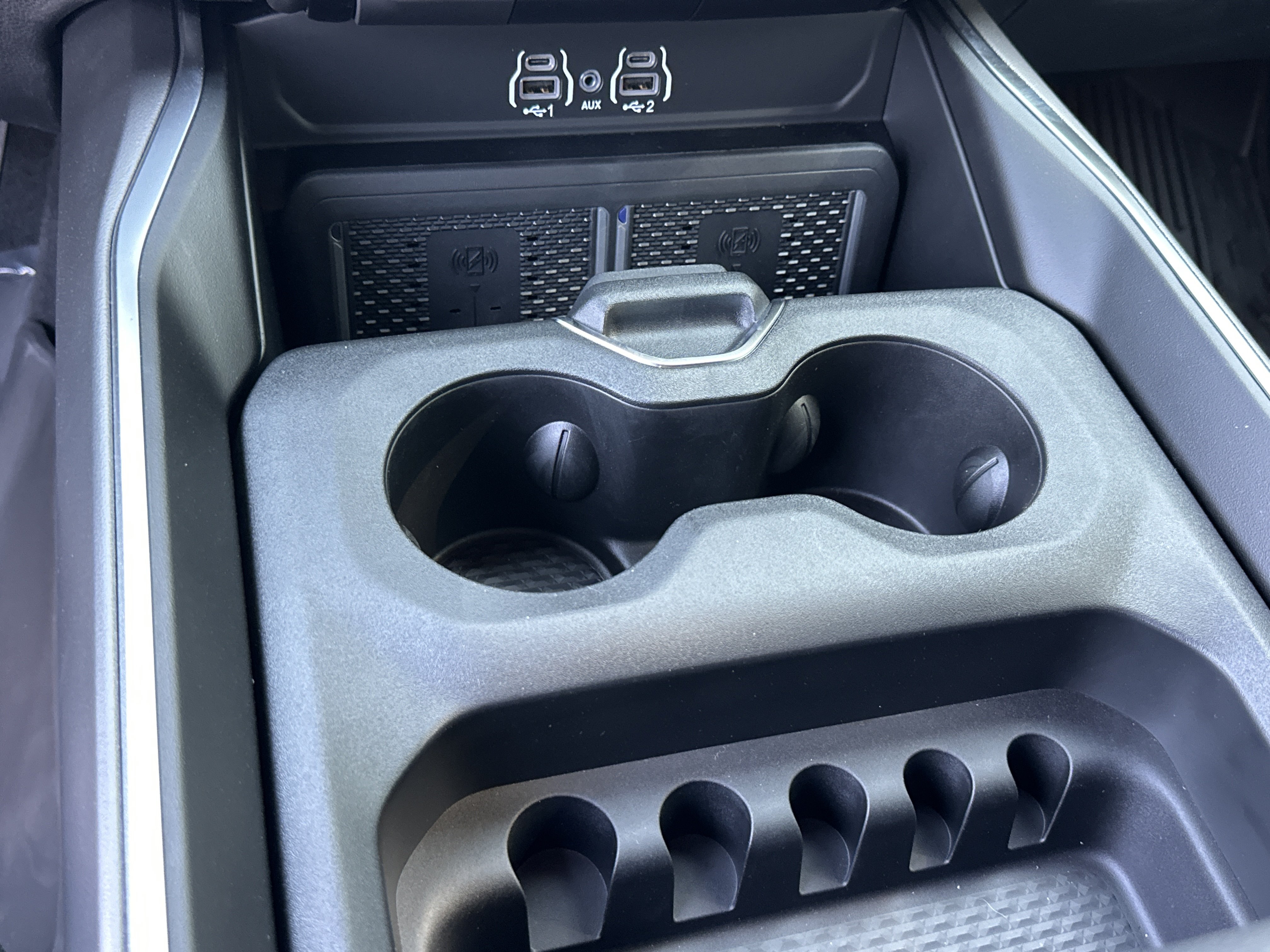 New 2026 RAM 3500 Big Horn AWD/4WD image 5