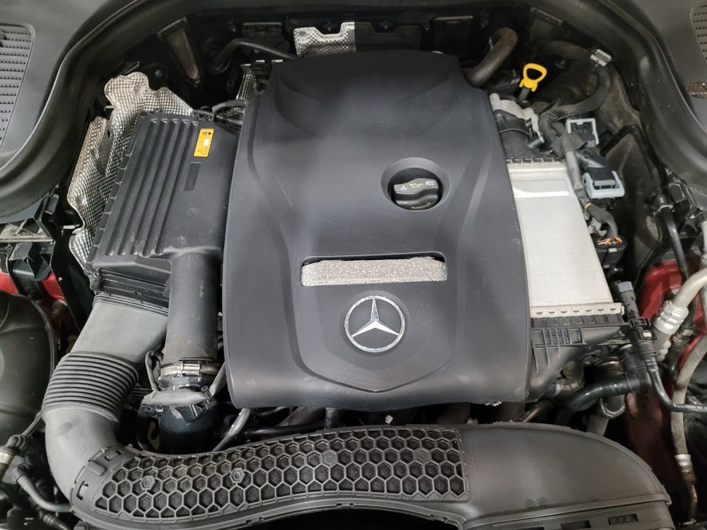Used 2018 Mercedes-Benz GLC 300 4MATIC image 30