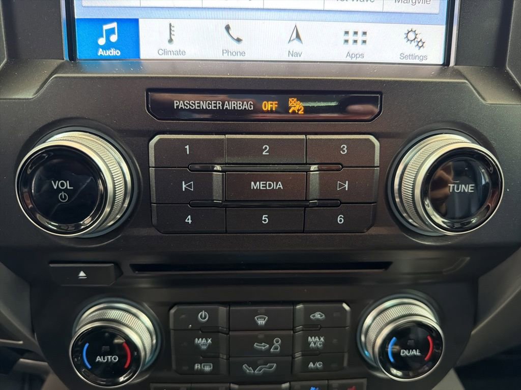 Used 2018 Ford F150 Platinum w/ Equipment Group 701A Luxury image 44