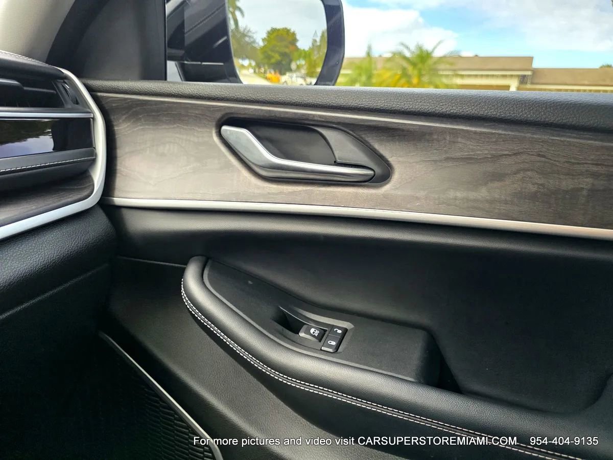 Used 2022 Jeep Grand Cherokee Limited 4xe image 63