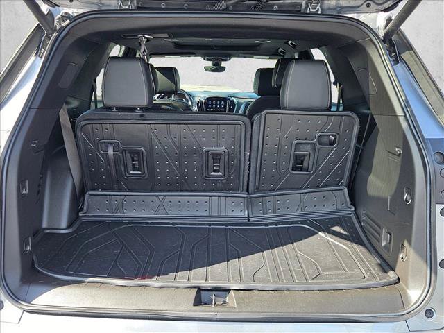 Used 2023 Chevrolet Traverse Premier w/ LPO, Floor Liner Package FWD image 6
