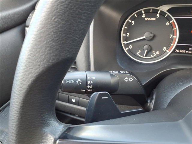 Used 2024 Nissan Rogue SV image 25