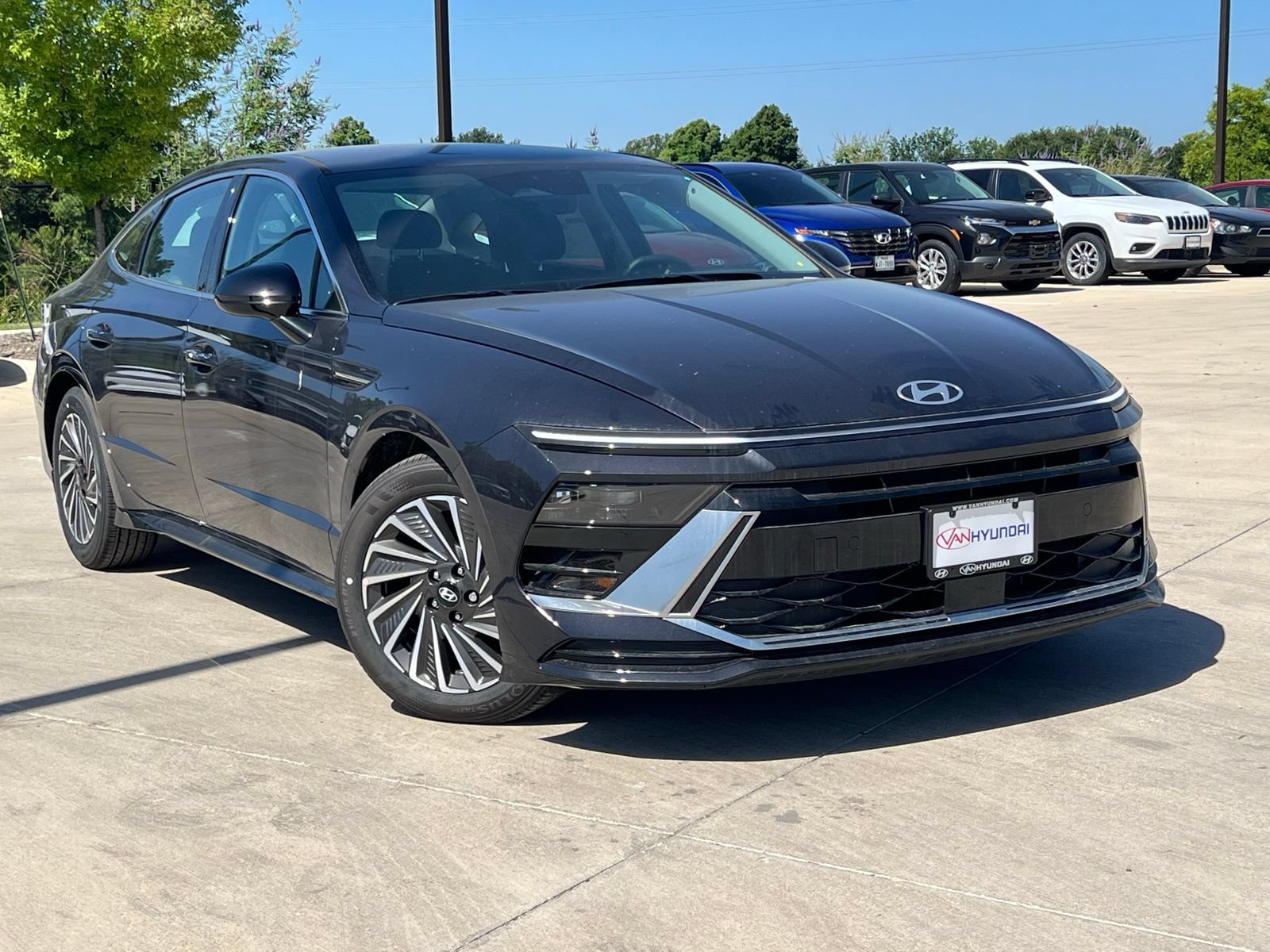 New 2025 Hyundai Sonata SEL FWD image 1