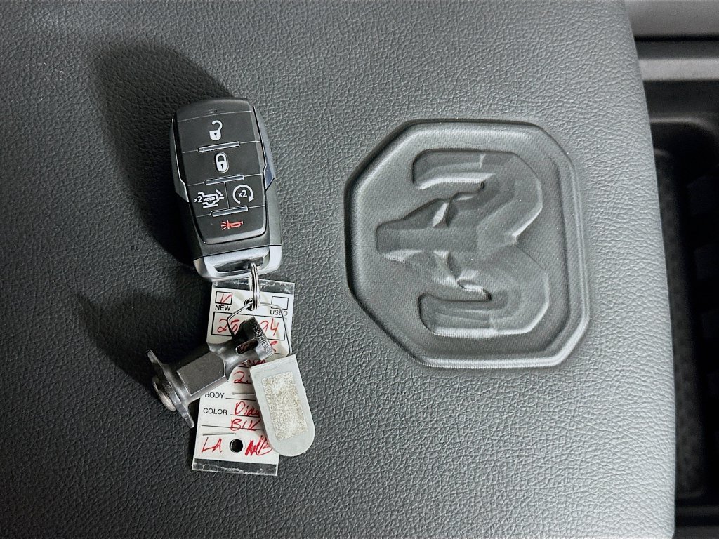 New 2026 RAM 2500 Laramie AWD/4WD image 20
