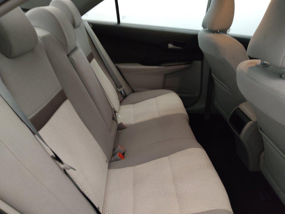 Used 2014 Toyota Camry LE FWD image 19