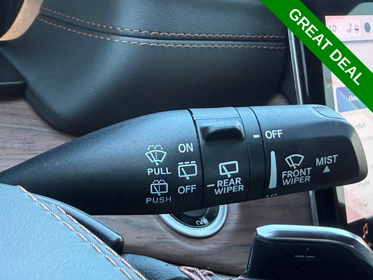 Used 2023 Jeep Grand Cherokee Summit w/ Luxury Tech Group V AWD/4WD image 19