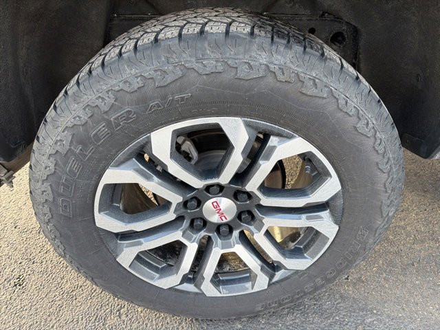 Used 2024 GMC Canyon AT4 w/ AT4 Premium Package image 30