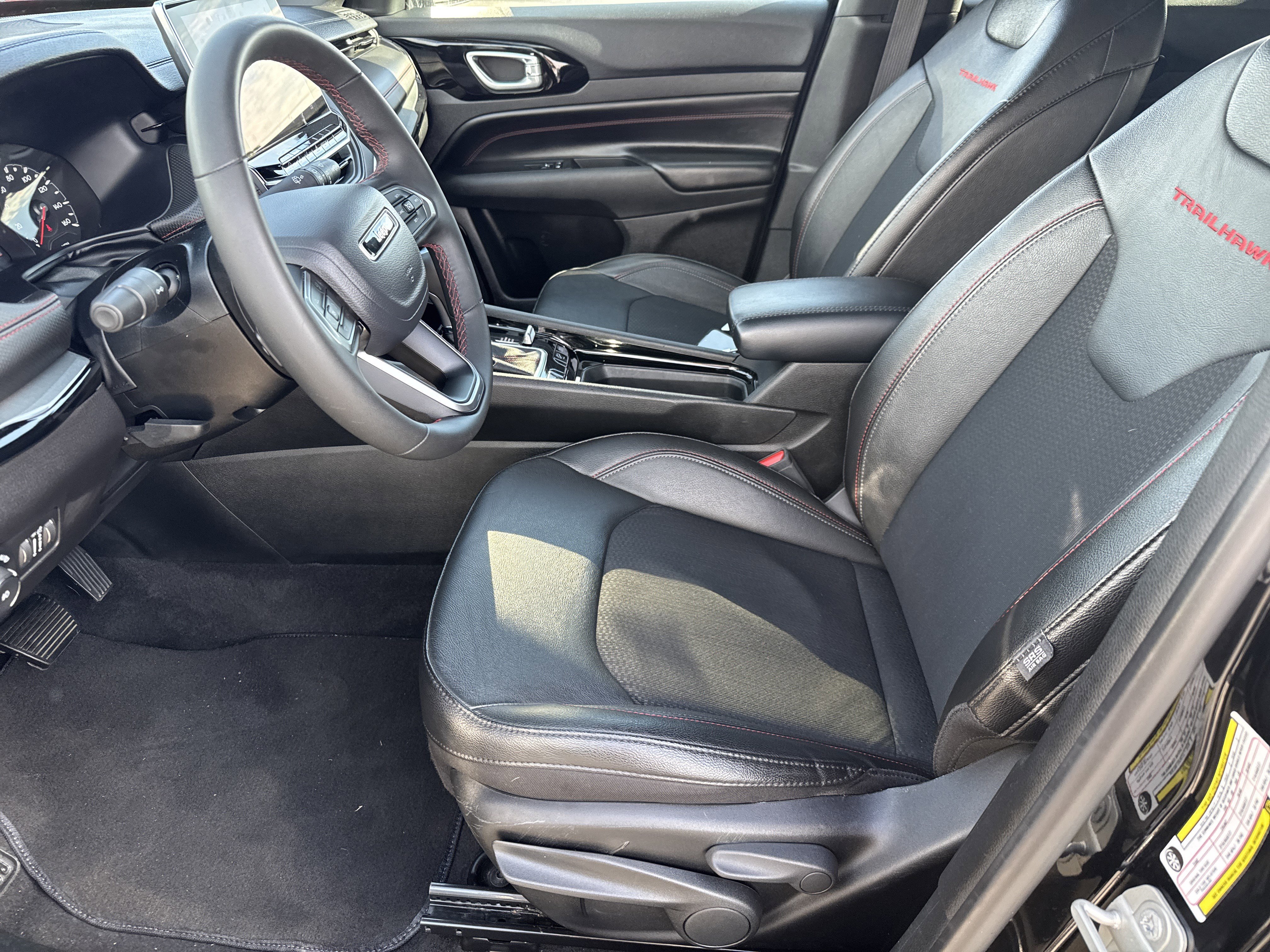 Used 2024 Jeep Compass Trailhawk image 10