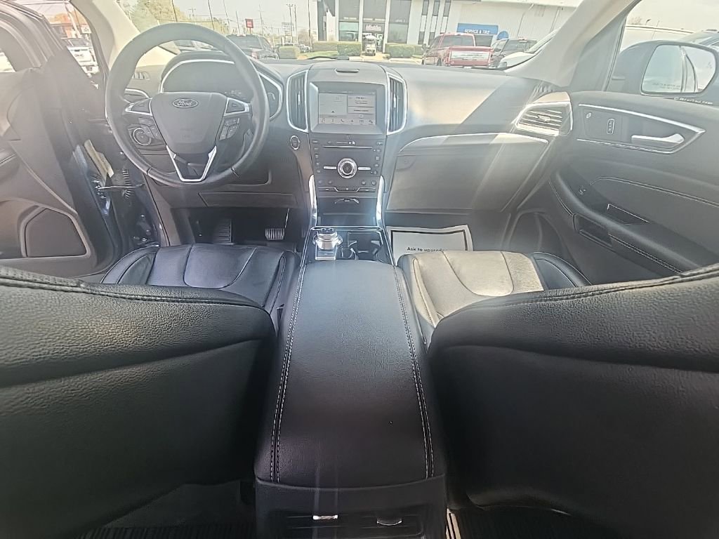 Used 2019 Ford Edge Titanium w/ Equipment Group 301A image 14