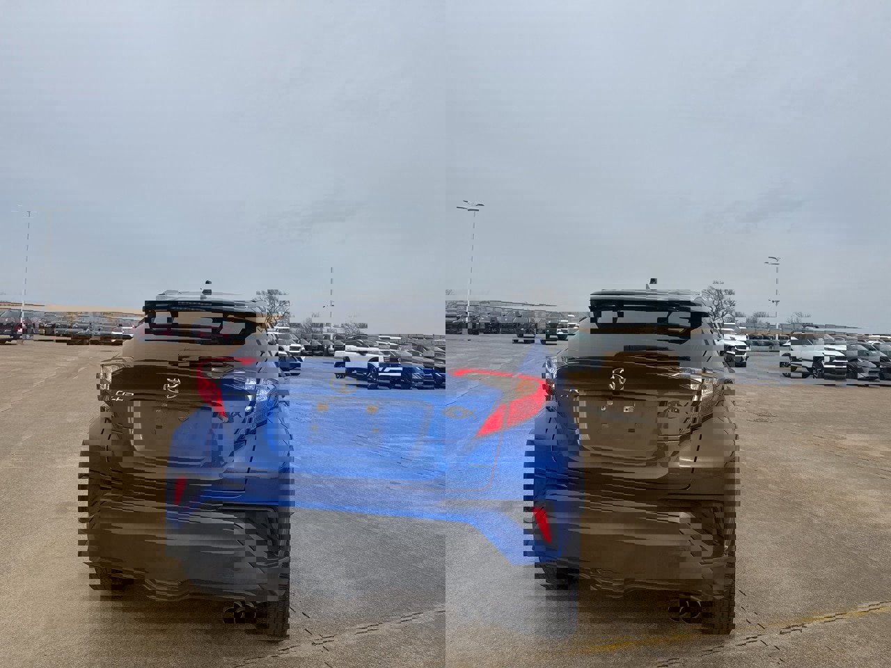 Used 2020 Toyota C-HR XLE image 20