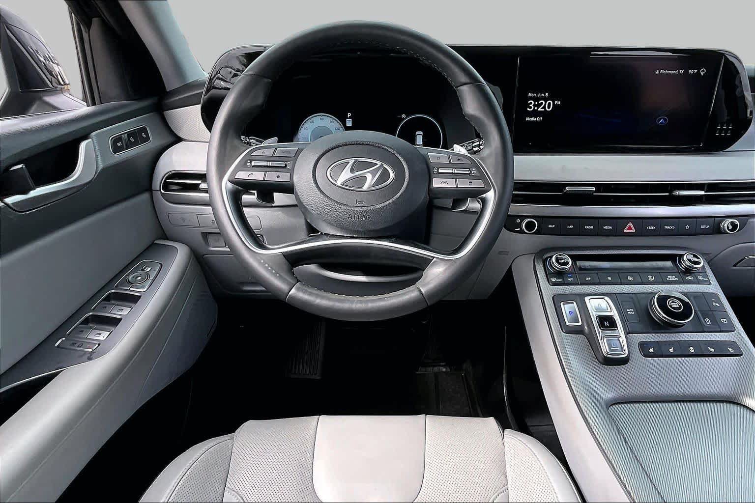 Used 2024 Hyundai Palisade SEL FWD image 6