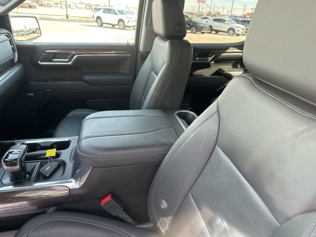 Used 2024 Chevrolet Silverado 1500 LTZ w/ Z71 Off-Road Package image 2