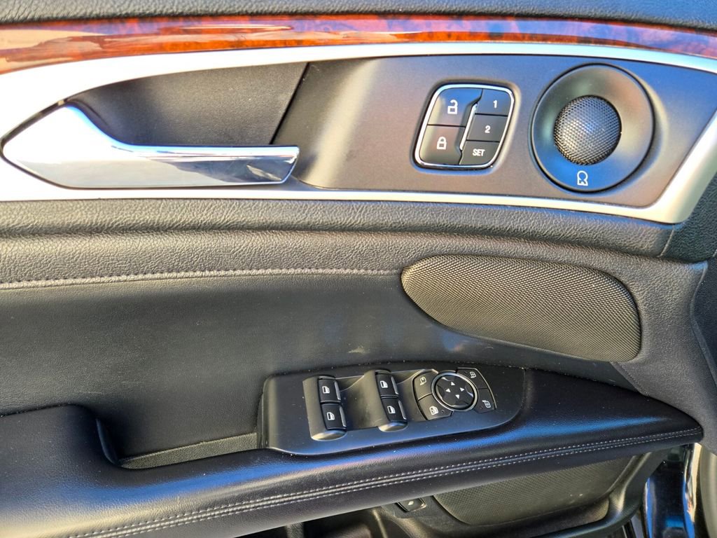 Used 2019 Lincoln MKZ Reserve w/ Reserve Plus Package image 23