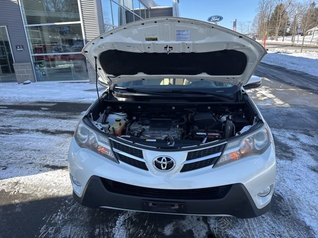 Used 2015 Toyota RAV4 Limited image 17