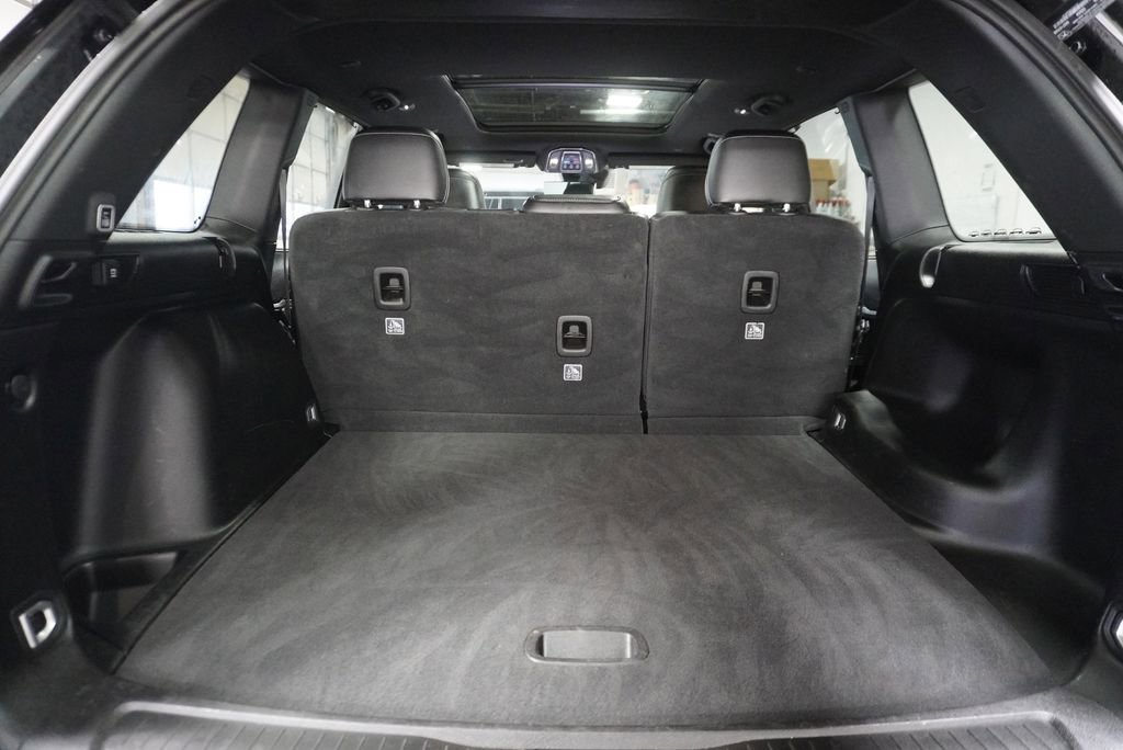 Used 2024 Jeep Grand Cherokee Limited w/ Luxury Tech Group II image 6