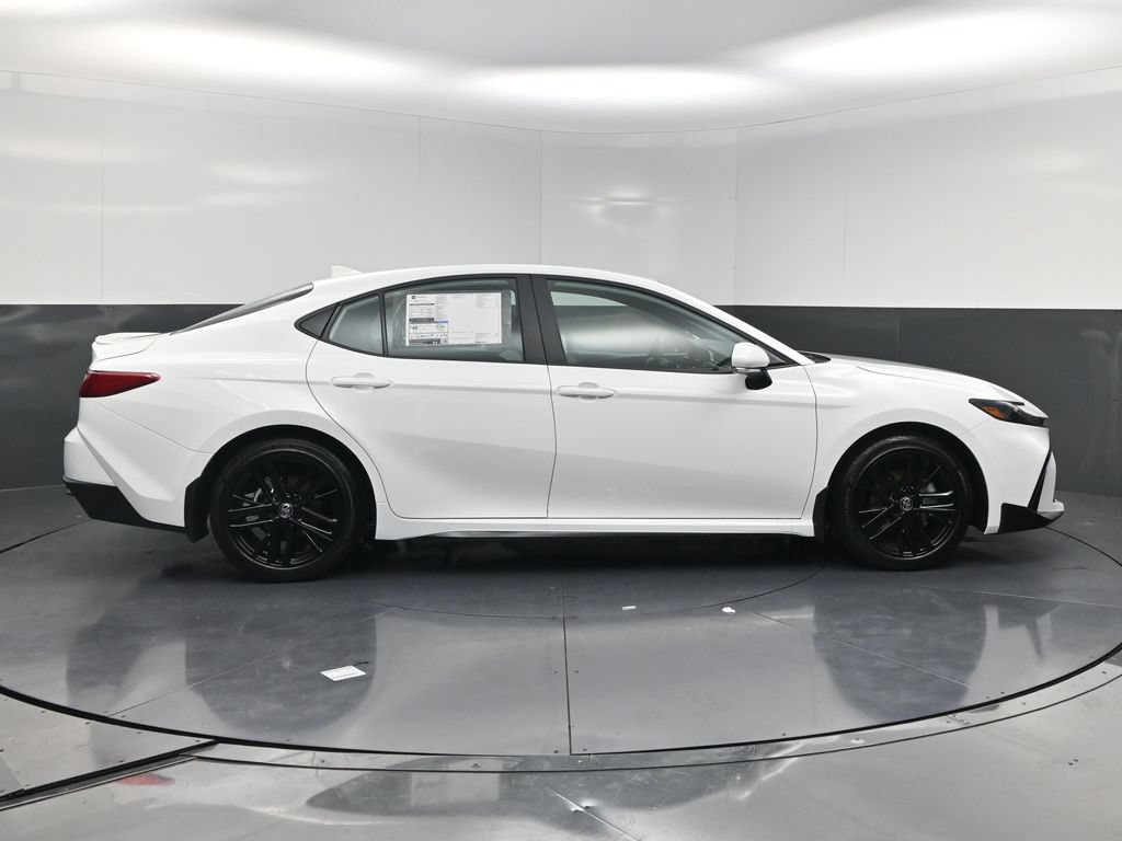 New 2026 Toyota Camry SE FWD image 4
