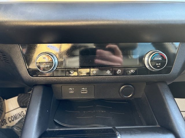 Used 2022 Mitsubishi Outlander ES image 21