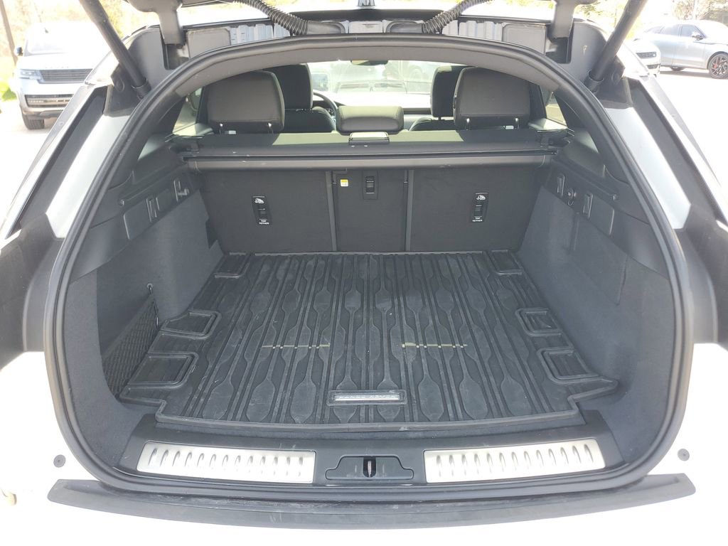 Used 2026 Land Rover Range Rover Velar Dynamic SE AWD/4WD image 32