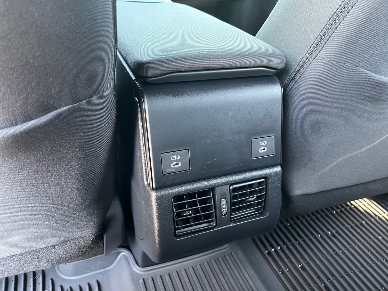 Certified 2024 Subaru Solterra AWD/4WD image 32