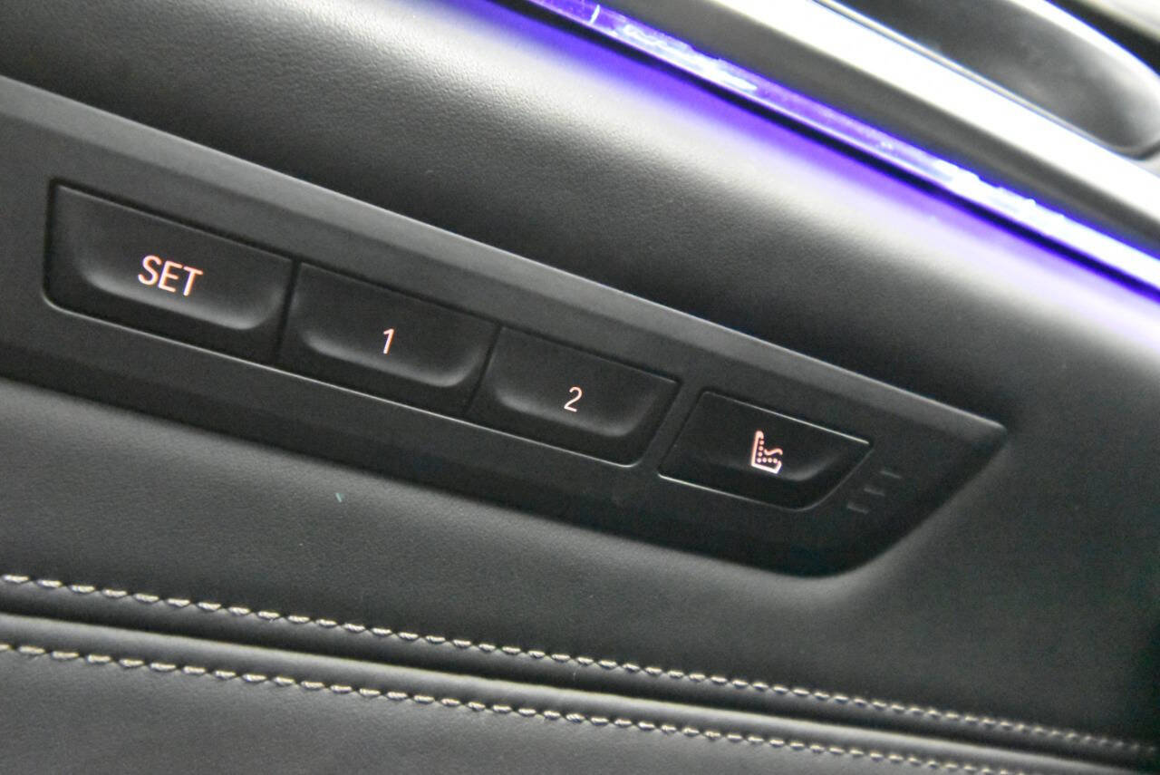 Used 2020 BMW M550i xDrive w/ Executive Package image 30