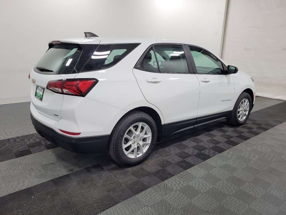 Used 2022 Chevrolet Equinox LS AWD/4WD image 10