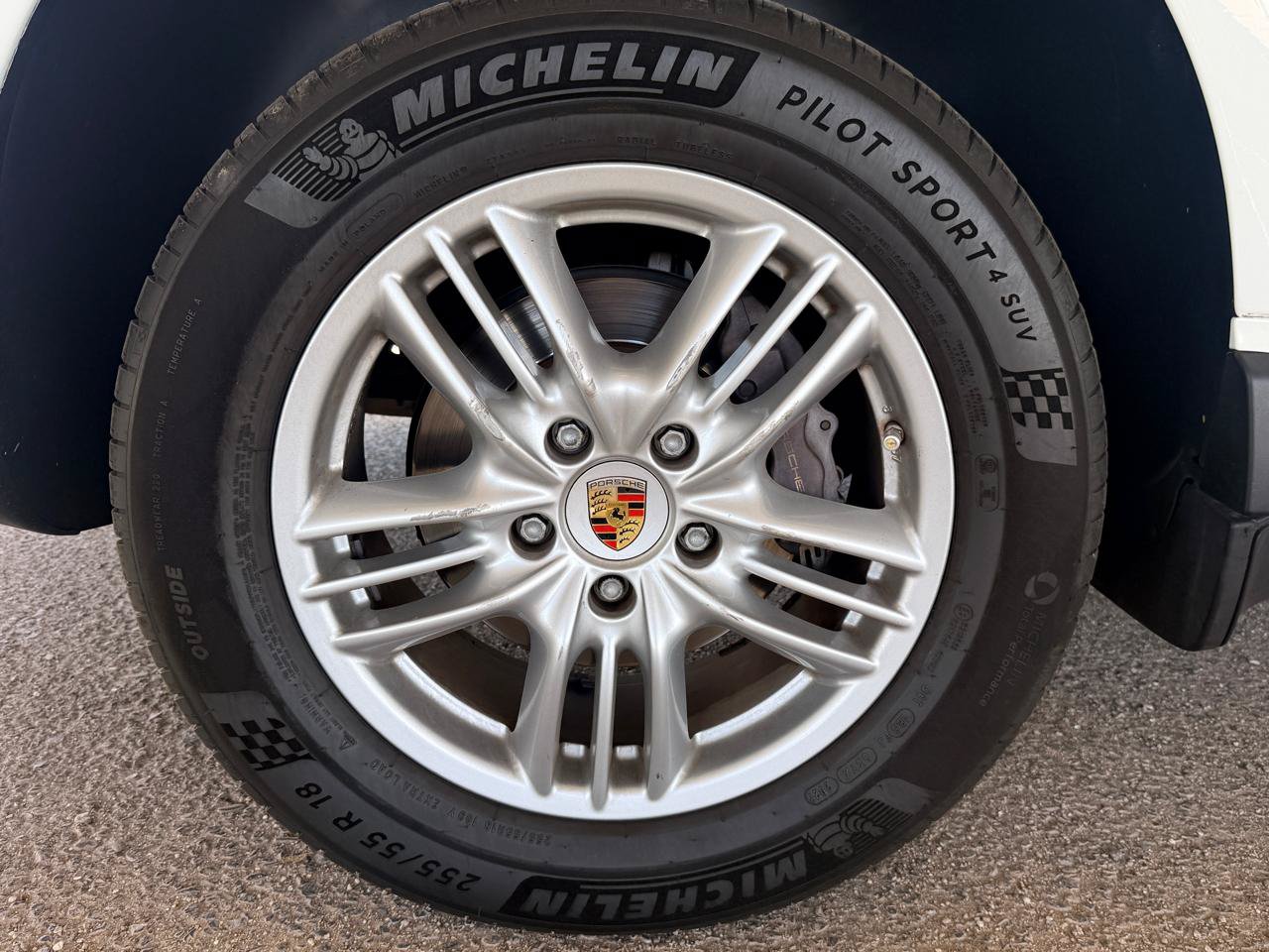 Used 2009 Porsche Cayenne AWD/4WD image 9