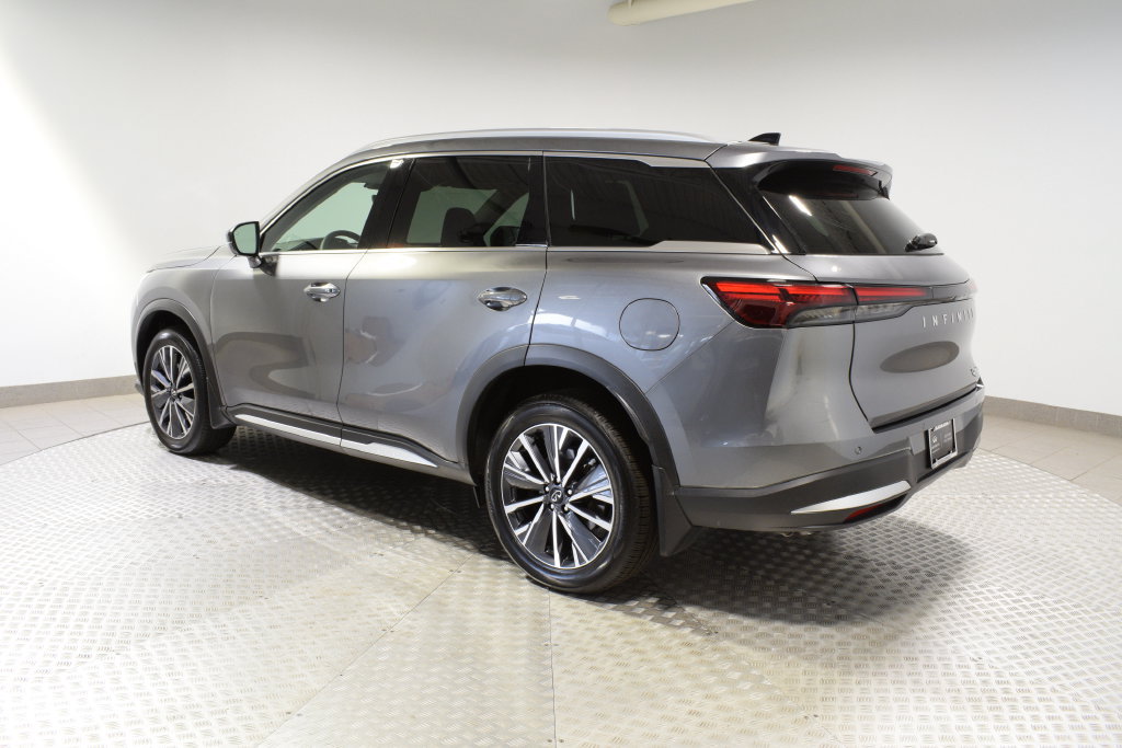 Certified 2026 INFINITI QX60 Luxe w/ Family Package AWD/4WD image 14