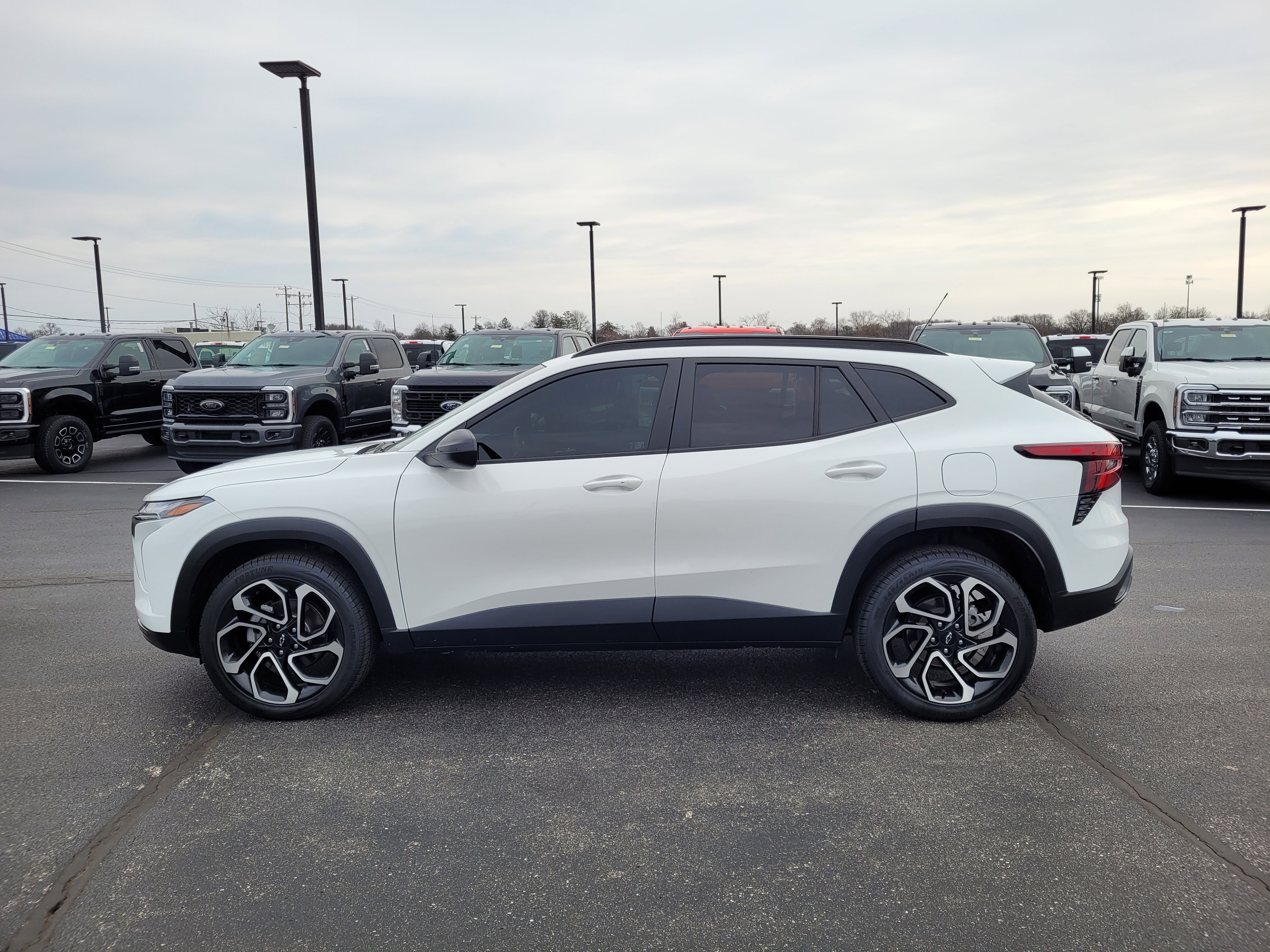 Used 2025 Chevrolet Trax RS w/ Driver Confidence Package image 7