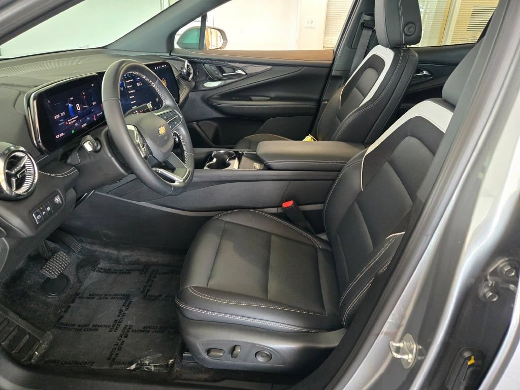Certified 2024 Chevrolet Blazer EV LT AWD/4WD image 21
