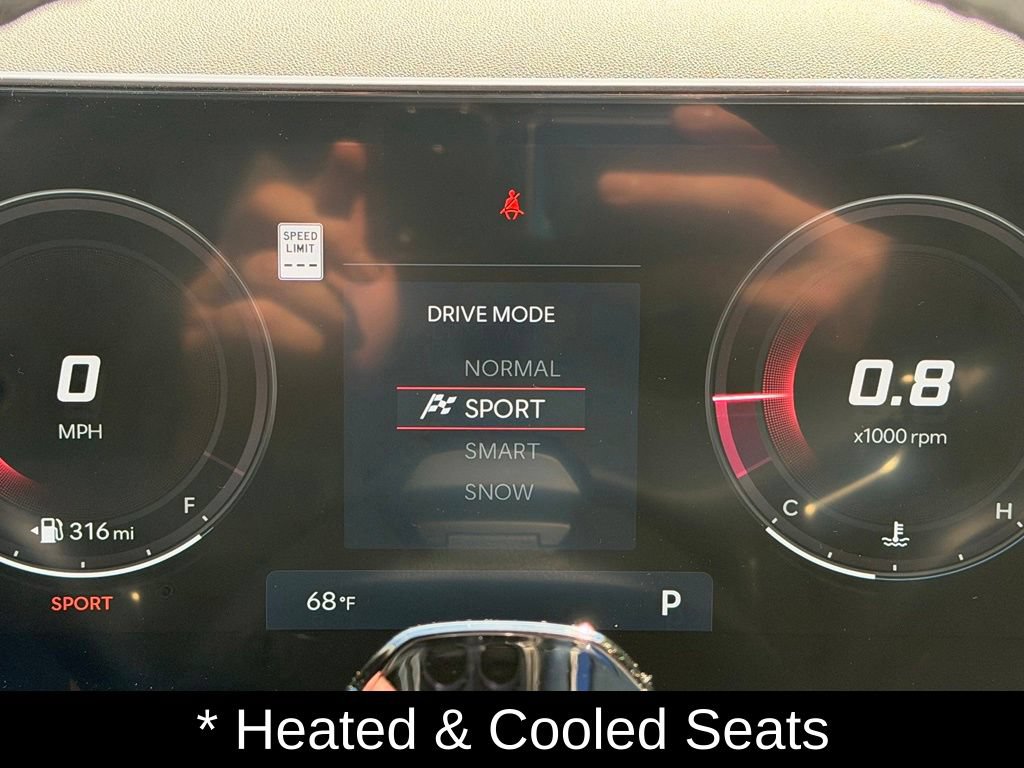 Certified 2025 Hyundai Santa Cruz Limited AWD/4WD image 30
