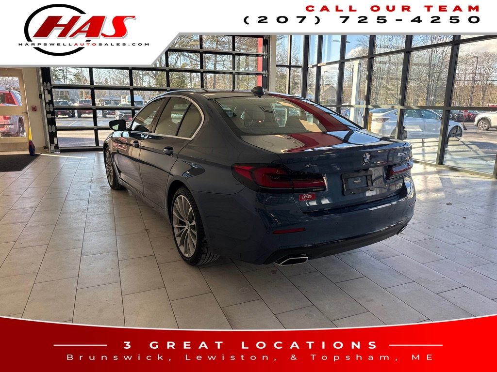 Used 2023 BMW 530i xDrive w/ Convenience Package image 3