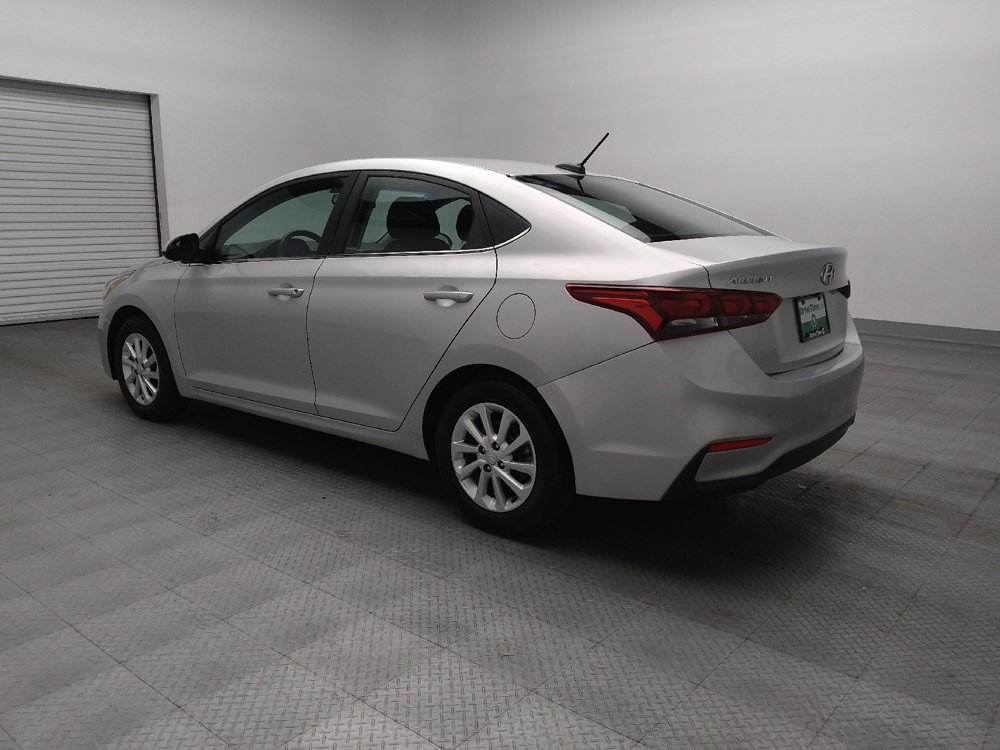 Used 2022 Hyundai Accent SEL FWD image 5