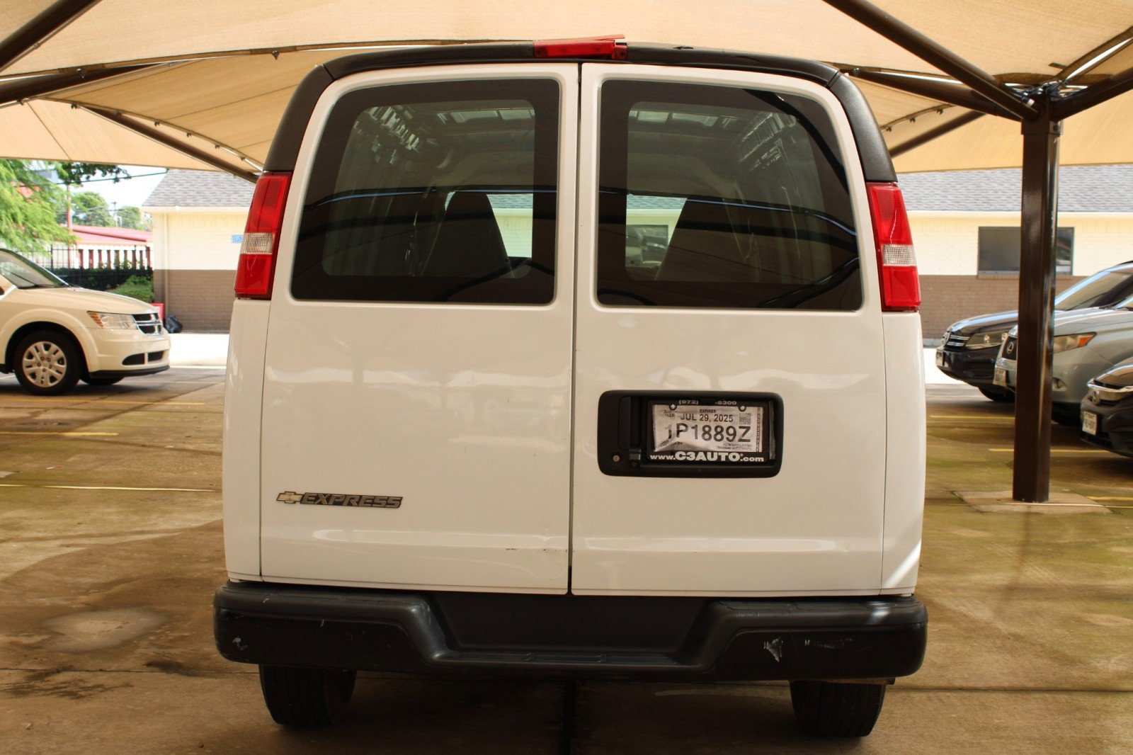 Used 2020 Chevrolet Express 2500 w/ Driver Convenience Package image 7