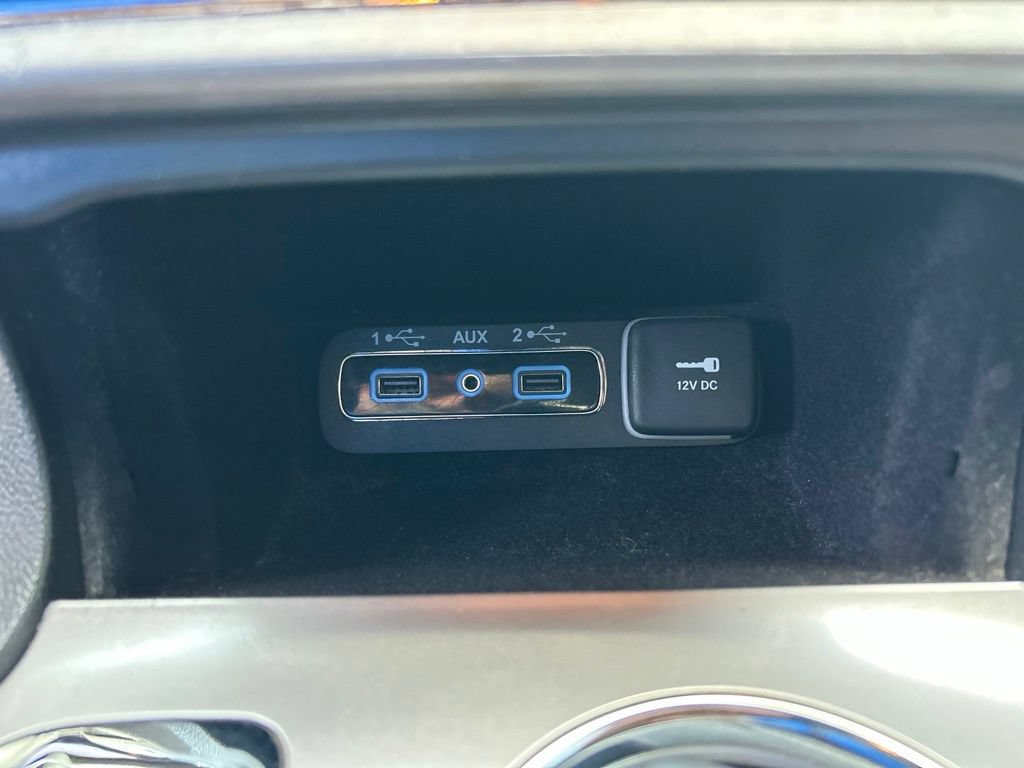 Used 2021 Jeep Grand Cherokee Laredo RWD image 40