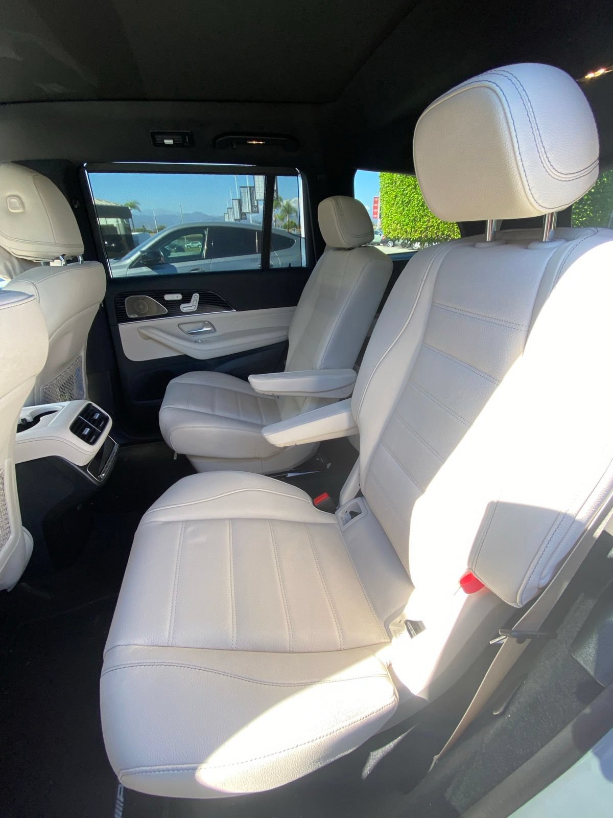 Used 2026 Mercedes-Benz GLS 580 4MATIC image 10