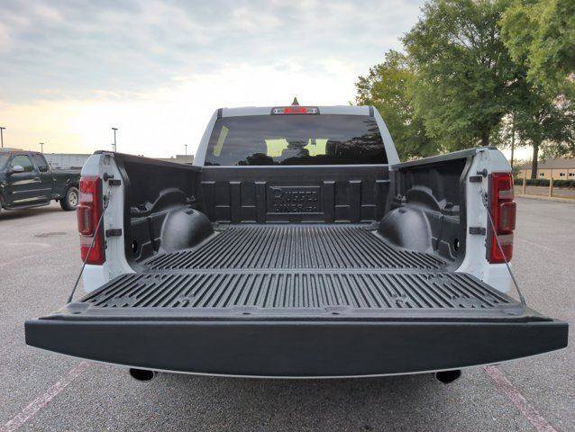 Used 2024 RAM 1500 Laramie image 30