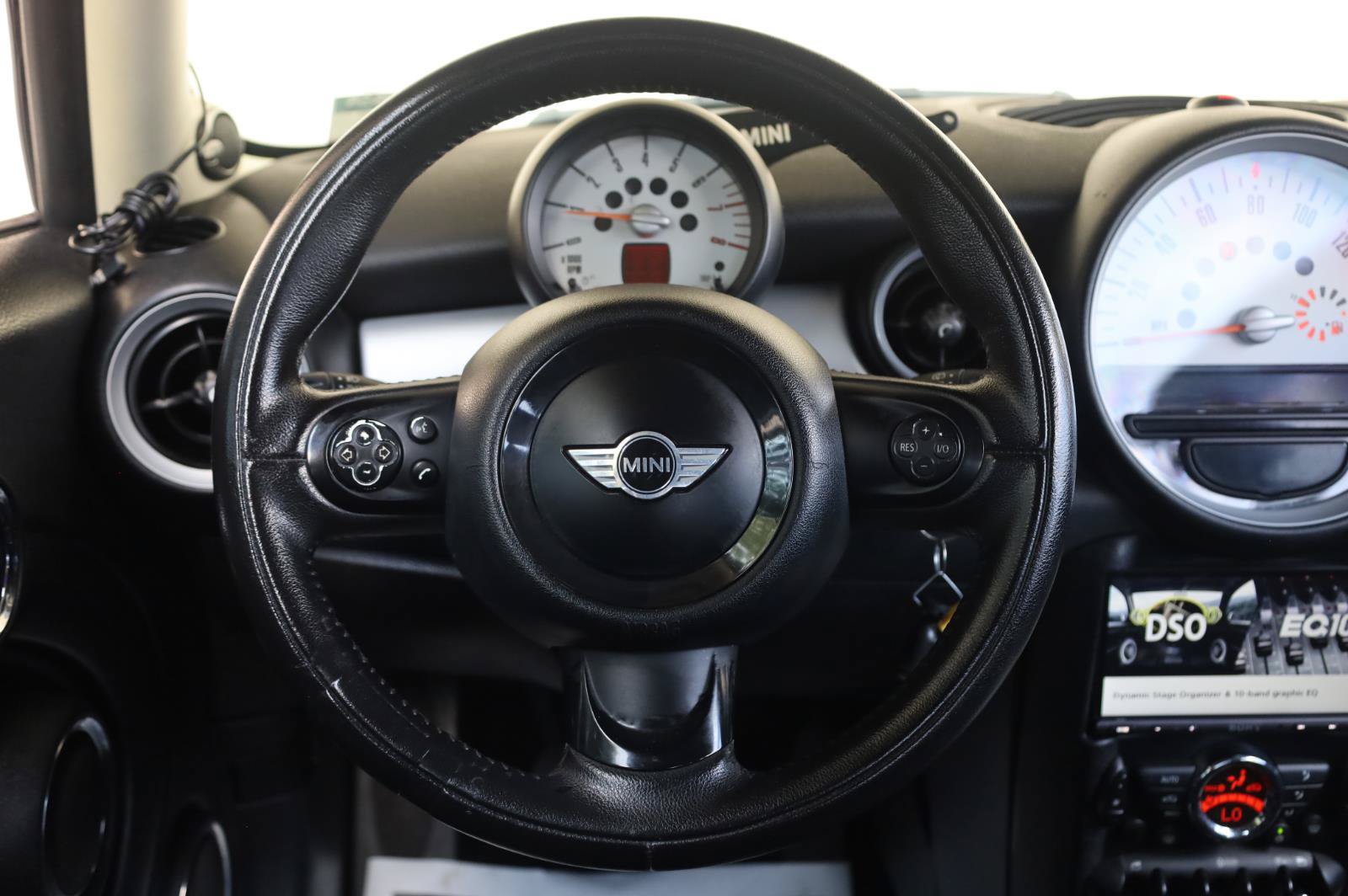Used 2011 MINI Cooper Hardtop FWD image 24
