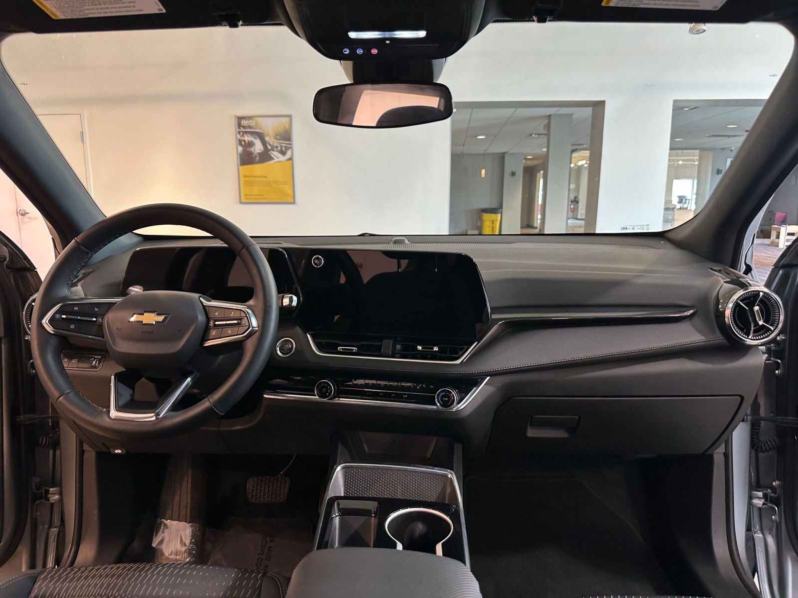 Used 2025 Chevrolet Equinox LT FWD image 33