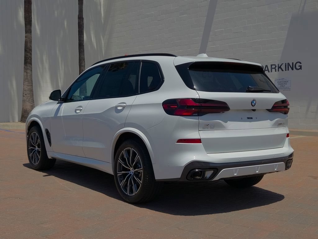 New 2026 BMW X5 xDrive40i w/ M Sport Package AWD/4WD image 16