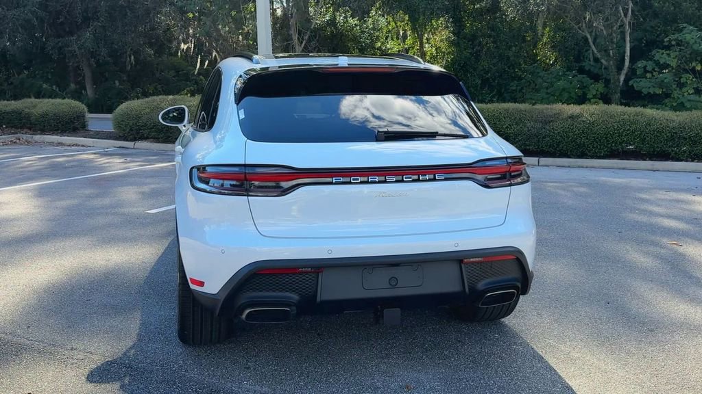 New 2026 Porsche Macan image 7