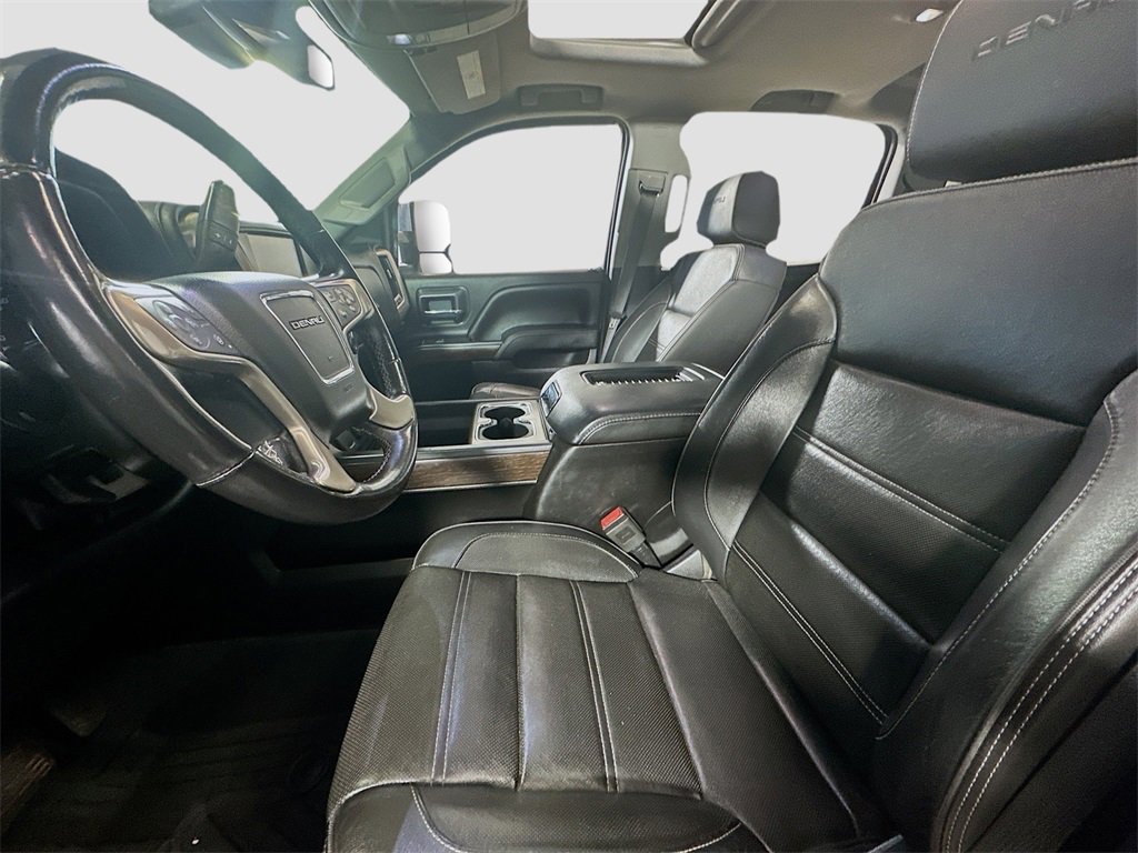 Used 2019 GMC Sierra 3500 Denali w/ Duramax Plus Package image 21