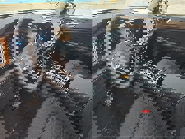 New 2026 Volkswagen Atlas SE image 18