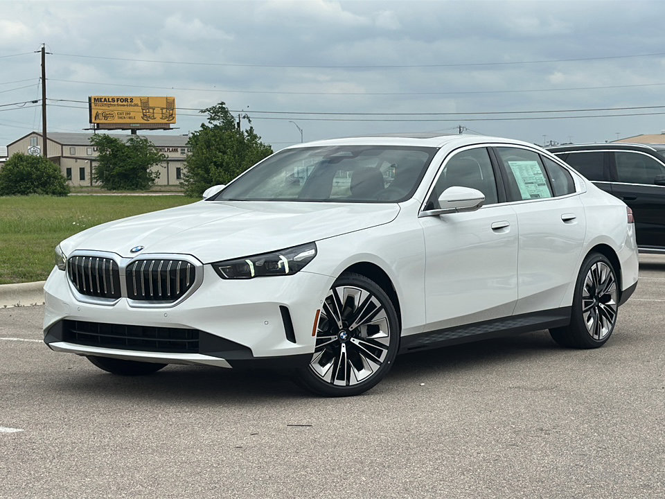New 2026 BMW 530i w/ Premium Package