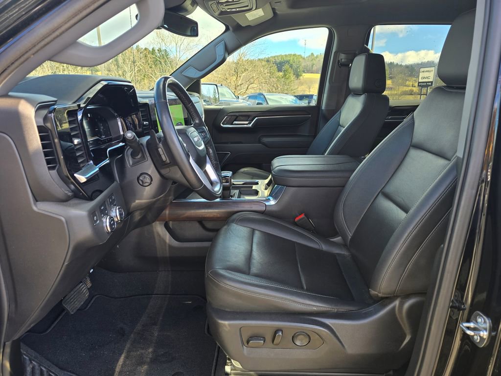 Used 2023 GMC Sierra 1500 SLT w/ SLT Convenience Package image 4