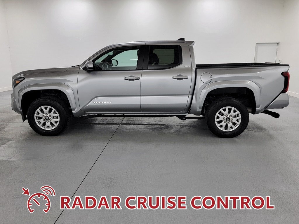 Certified 2024 Toyota Tacoma SR5 AWD/4WD image 5