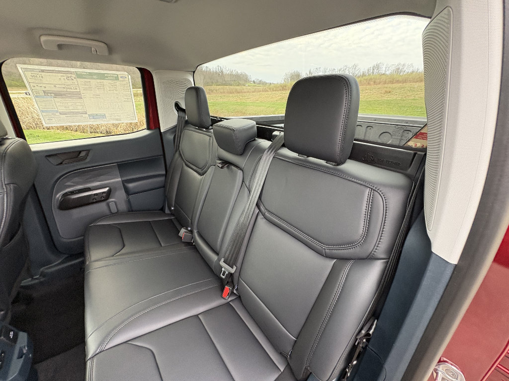 New 2026 Ford Maverick Lariat w/ Black Appearance Package AWD/4WD image 19