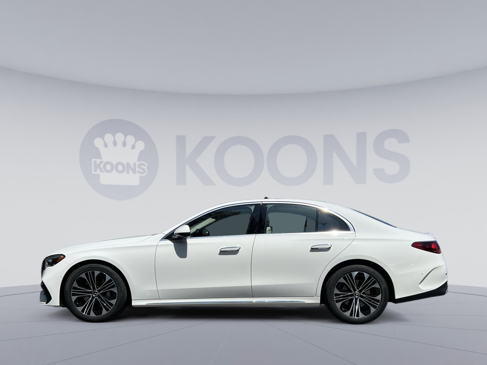 New 2026 Mercedes-Benz E 350 4MATIC Sedan image 2